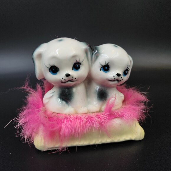 Vintage Kitsch Dalmatian Porcelain Figurines with Pink Faux fur - Picture 2 of 8